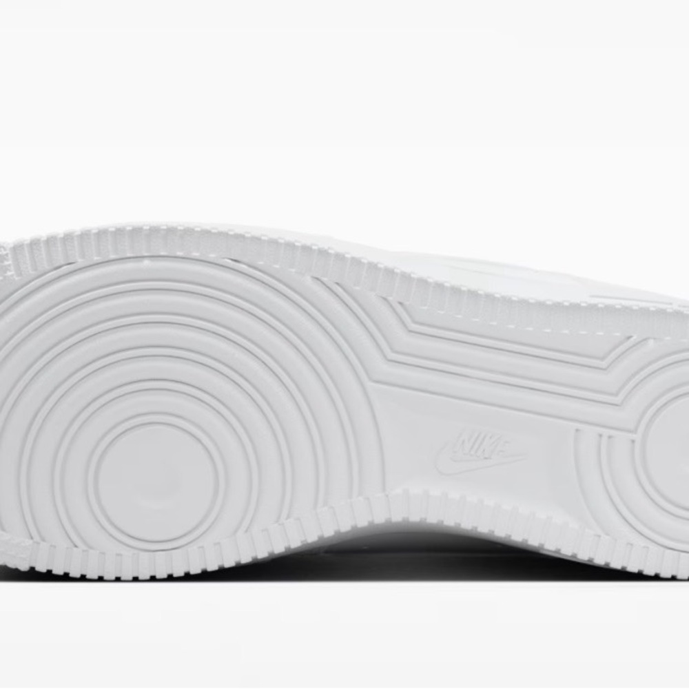 NAF White Women's Sneakers size 8.5 New with a box - Picture 5 of 11